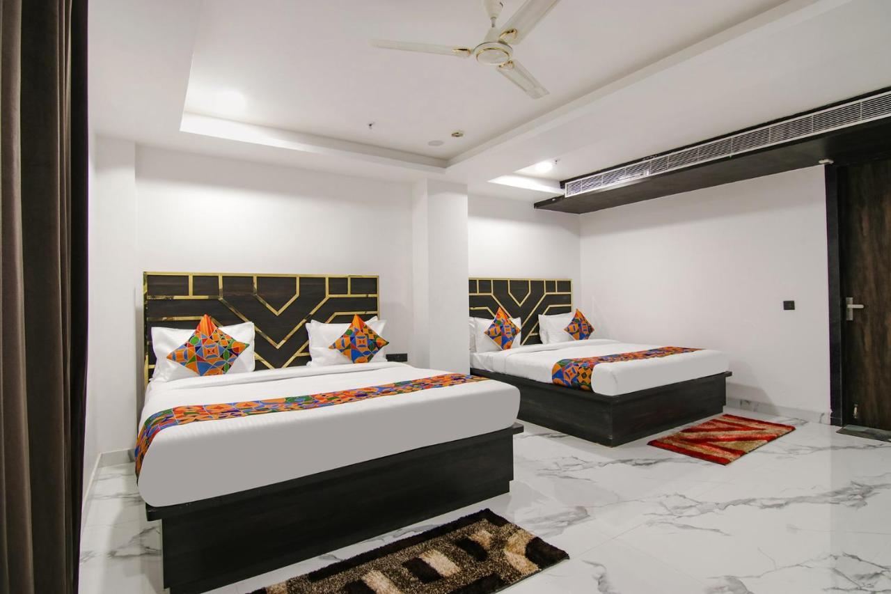 Fabhotel Greysky New Delhi Buitenkant foto